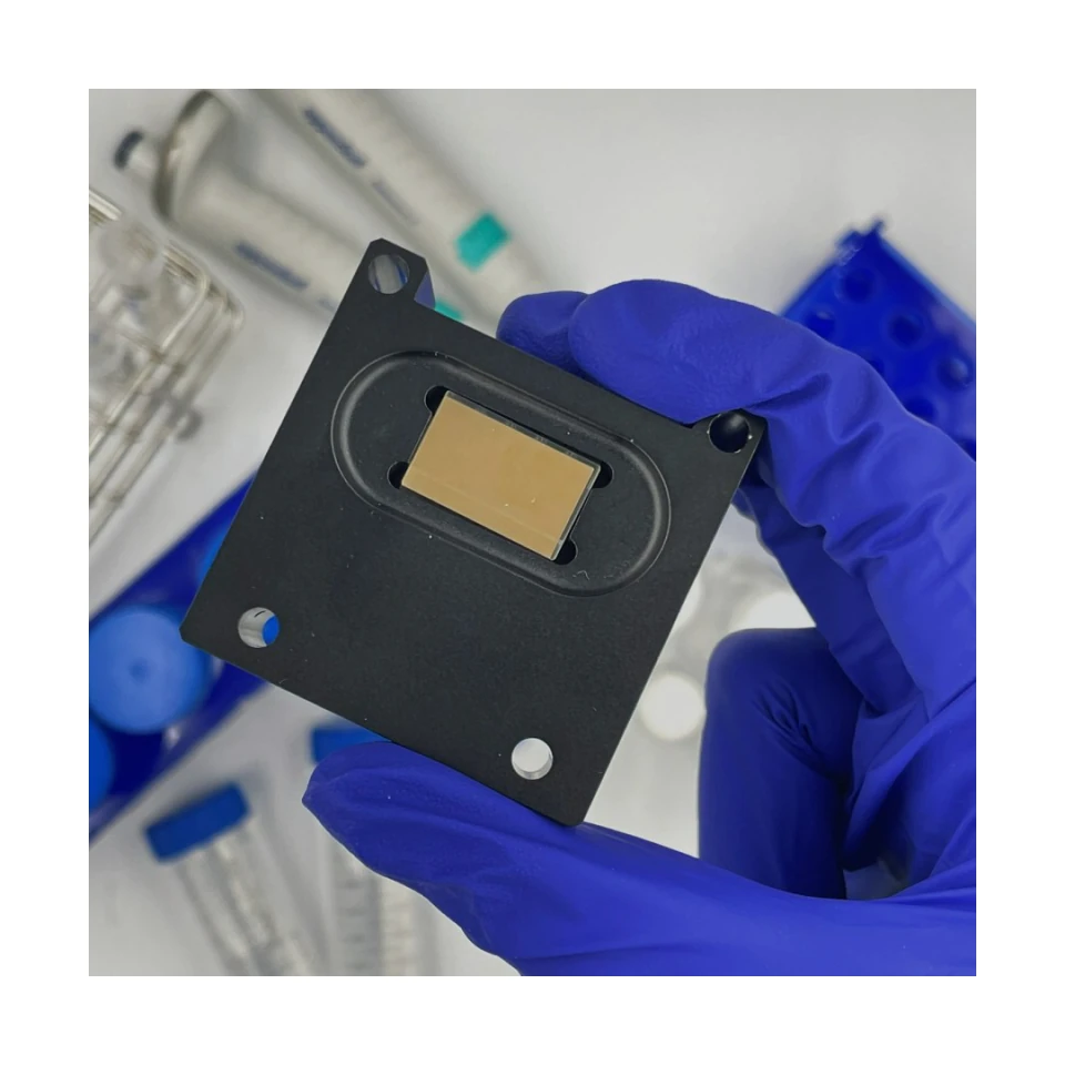 Figure 4 — chip in its holder (photo)